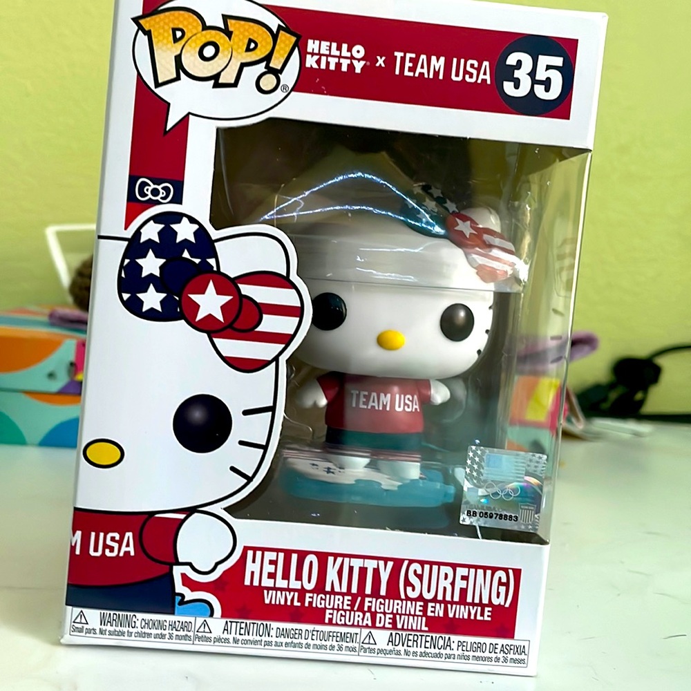 Funko Pop surfing hello kitty Team USA 35 🔴⚪️🔵